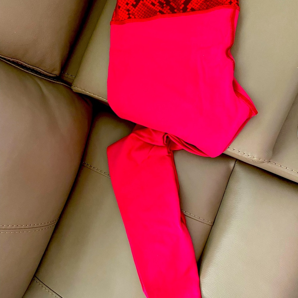 Reversible leggings